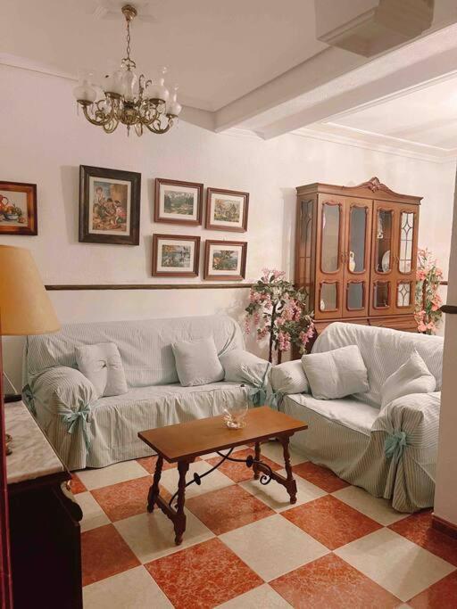 Вилла La Casa De Manolita Баэна Экстерьер фото