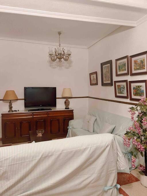 Вилла La Casa De Manolita Баэна Экстерьер фото
